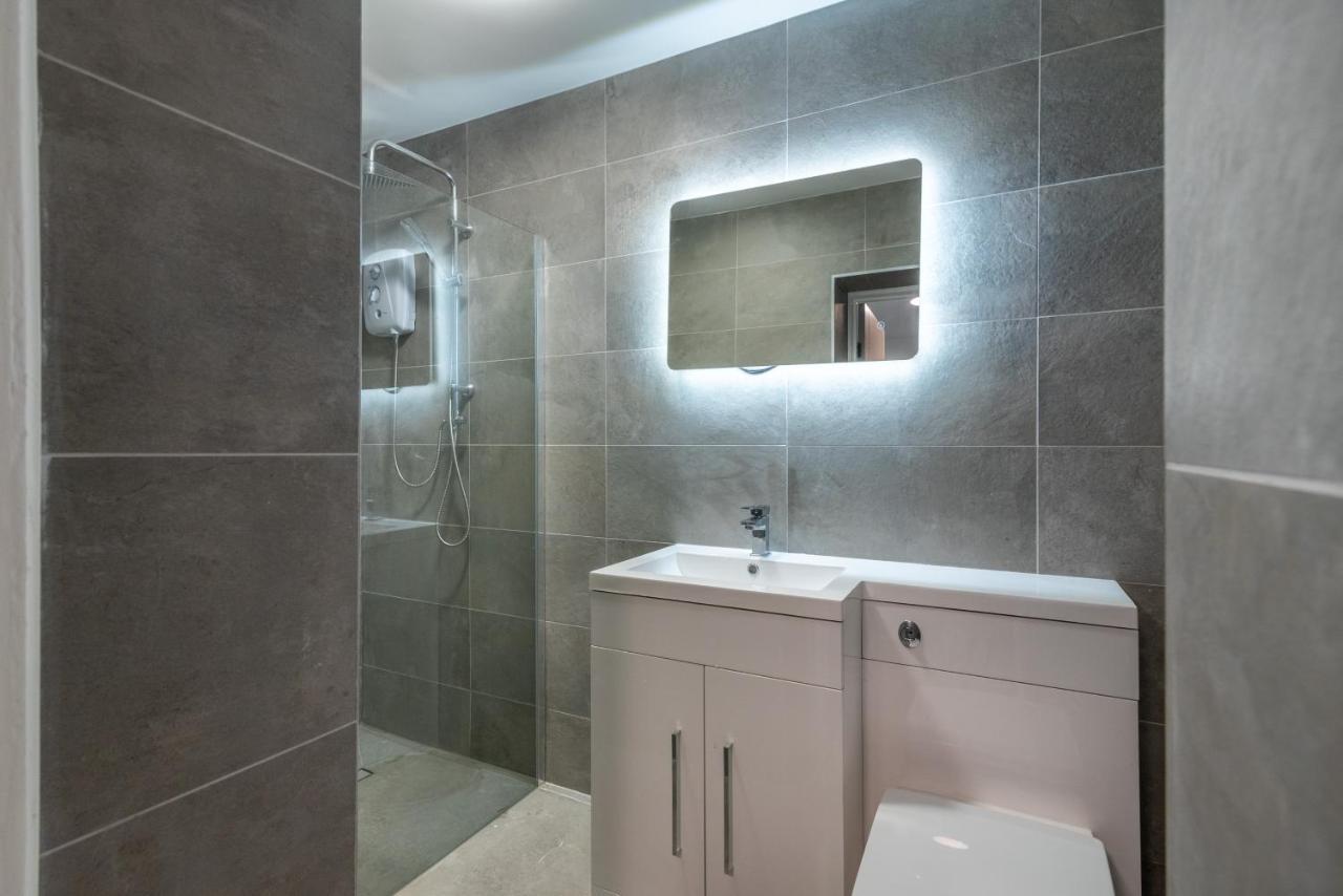 Cardiff Luxe Living Apartments Bagian luar foto