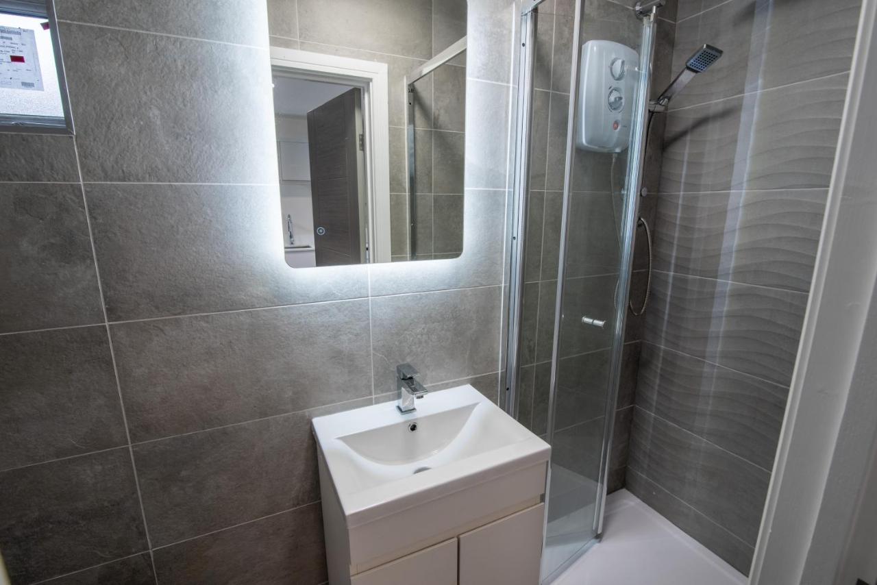 Cardiff Luxe Living Apartments Bagian luar foto